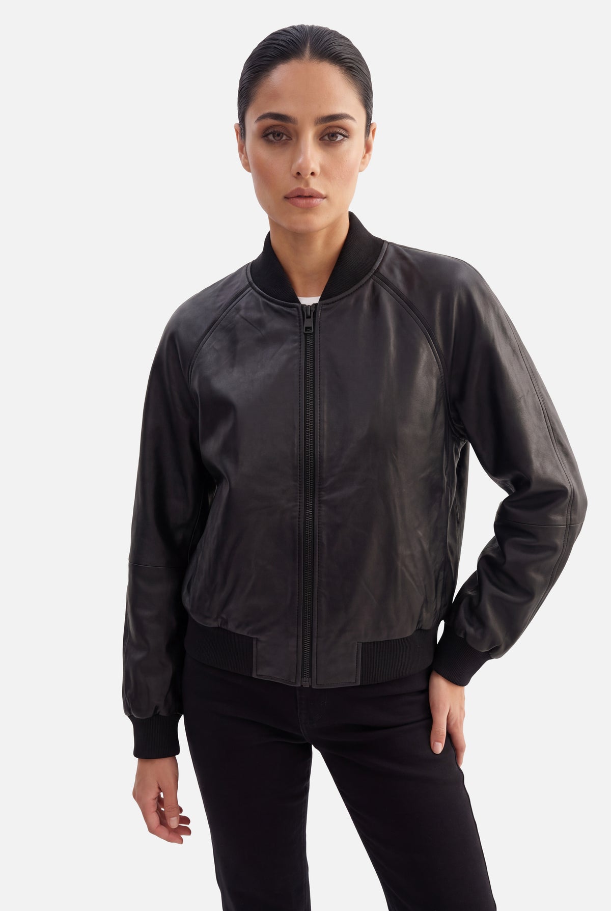 LILY  - BLACK